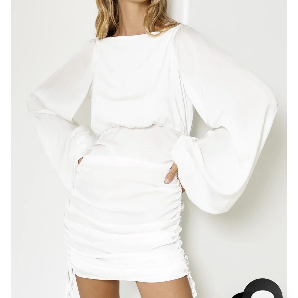 Elegant Off-Shoulder White Mini Dress - Picture 6 of 11